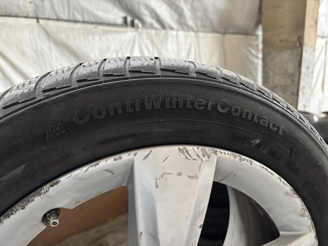 Continental winterbanden op velg voor bmw - afbeelding 3 van  4