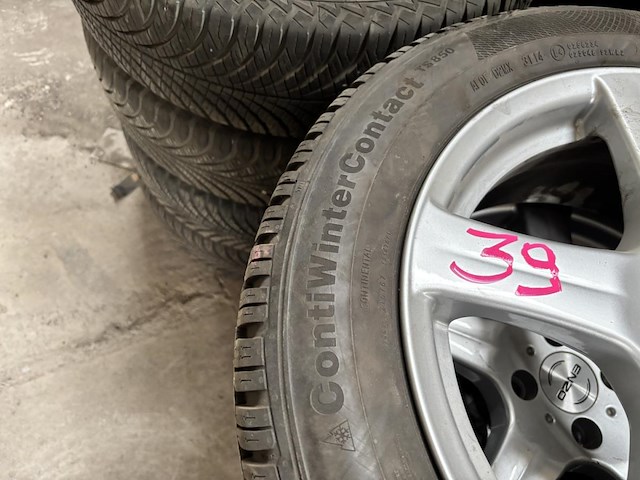 Continental winterbanden op velg - afbeelding 3 van  4
