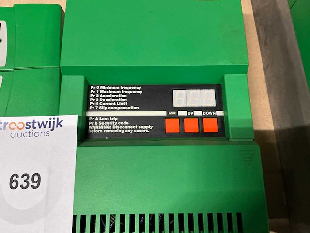 Control techniques commander frequentieregelaar (2x) - afbeelding 4 van  6