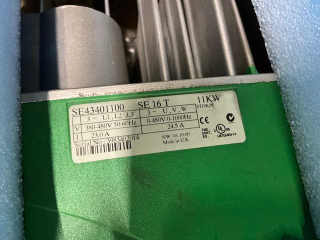 Control techniques commander se16t frequentieregelaar - afbeelding 4 van  4