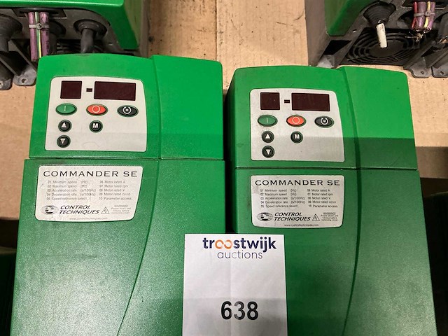 Control techniques commander se5.5t frequentieregelaar (2x) - afbeelding 2 van  3