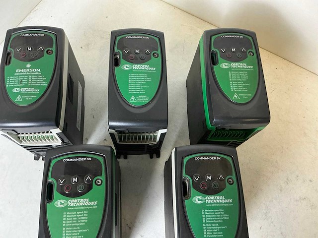 Control techniques commander sk ska12000 frequentieregelaar (5x) - afbeelding 4 van  9