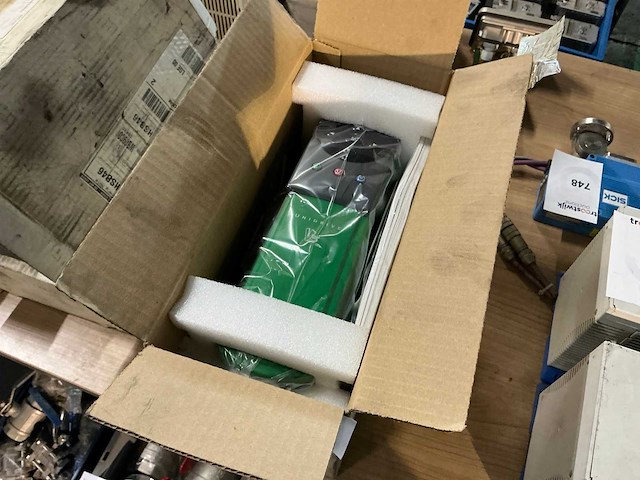 Control techniques unidrive uni1401 frequentieregelaar - afbeelding 1 van  3