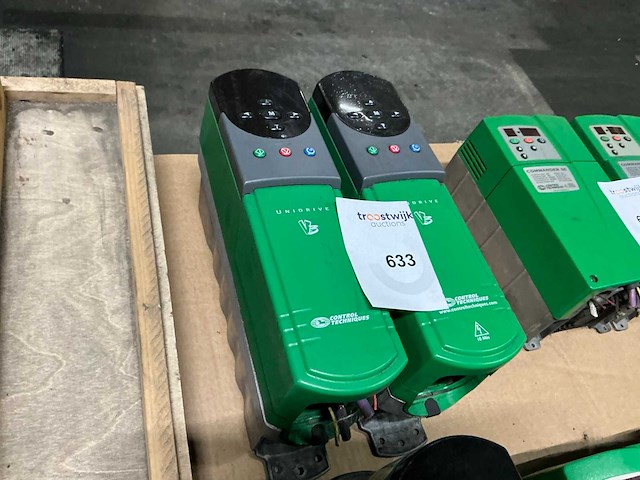 Control techniques unidrive uni1405 frequentieregelaar (2x) - afbeelding 2 van  4