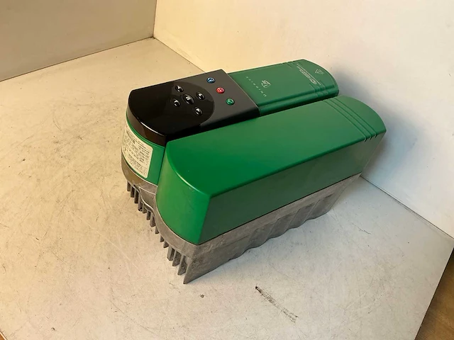 Controle technique unidrive uni1403 lft frequentieregelaar - afbeelding 3 van  4