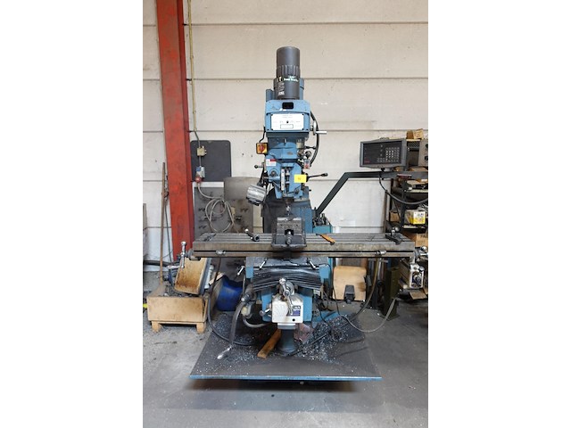 Conventionele turret-freesmachine - afbeelding 1 van  7