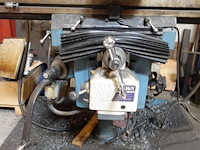 Conventionele turret-freesmachine - afbeelding 4 van  7