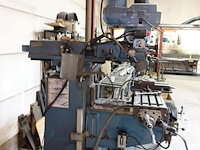 Conventionele turret-freesmachine - afbeelding 5 van  7
