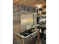 Convotherm oes 6.06 mini combisteamer met onderstel en waterbehandelingssysteem (2x) - afbeelding 19 van  21