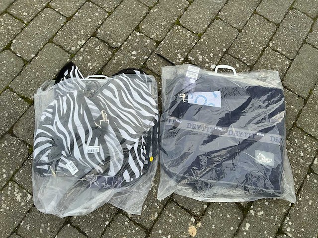 Cooler en vliegen deken 165 cm paarden (2x) - afbeelding 1 van  3