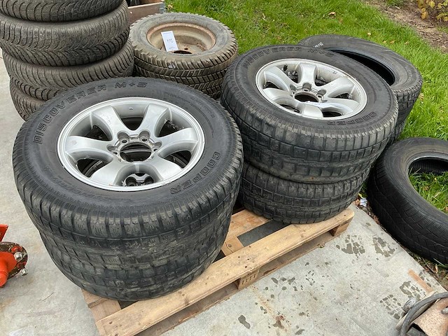 Cooper discoverer275/60r17 autoband met velg (4x) - afbeelding 2 van  7