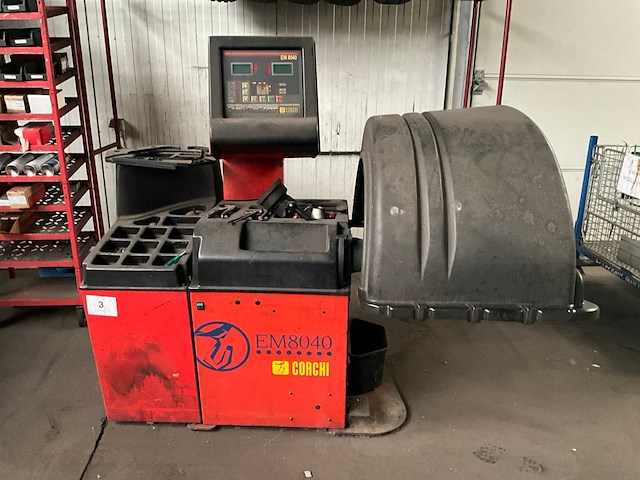 Corghi em8040 elektronische wielbalanceermachine - afbeelding 1 van  12