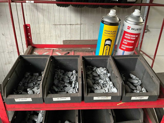 Corghi em8040 elektronische wielbalanceermachine - afbeelding 4 van  12