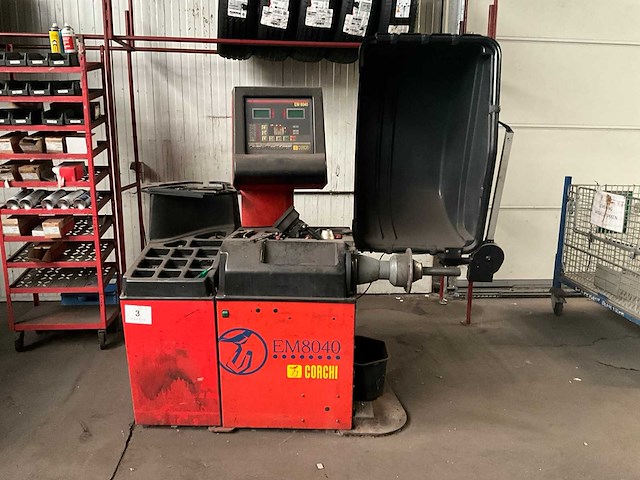 Corghi em8040 elektronische wielbalanceermachine - afbeelding 5 van  12
