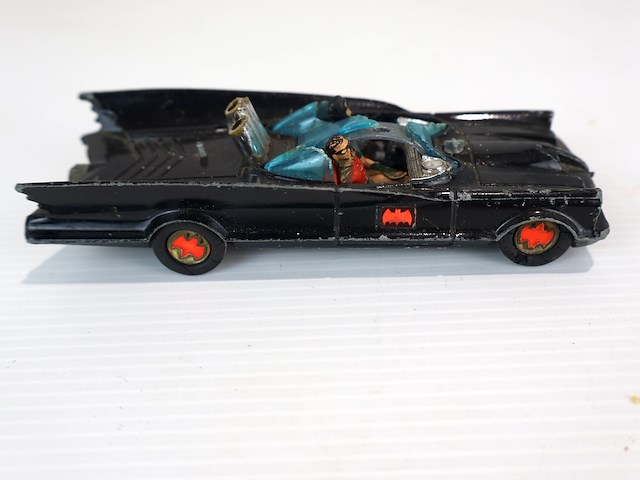 Corgi toys batmobile - afbeelding 4 van  7