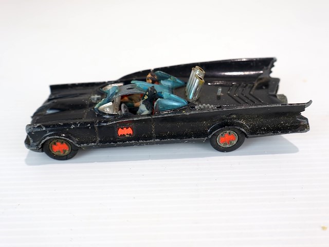 Corgi toys batmobile - afbeelding 6 van  7