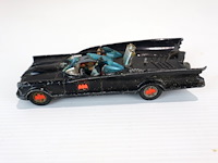Corgi toys batmobile - afbeelding 6 van  7