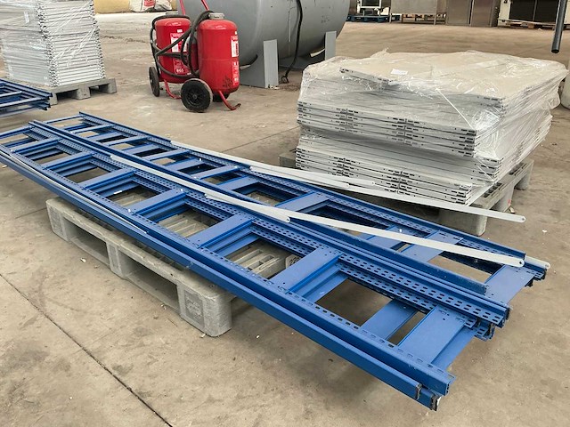 Cornix plus magazijnstelling - afbeelding 1 van  4