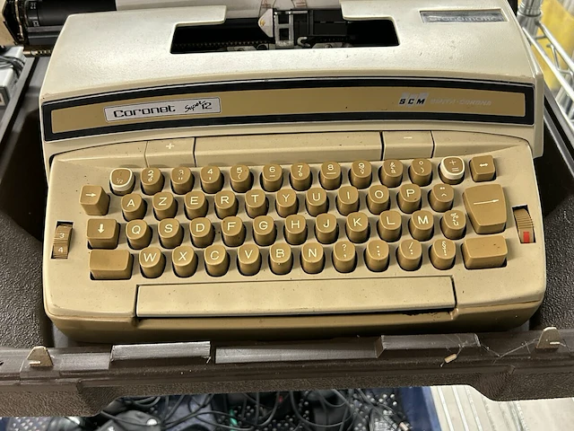 Coronet electrische typmachine - afbeelding 2 van  7