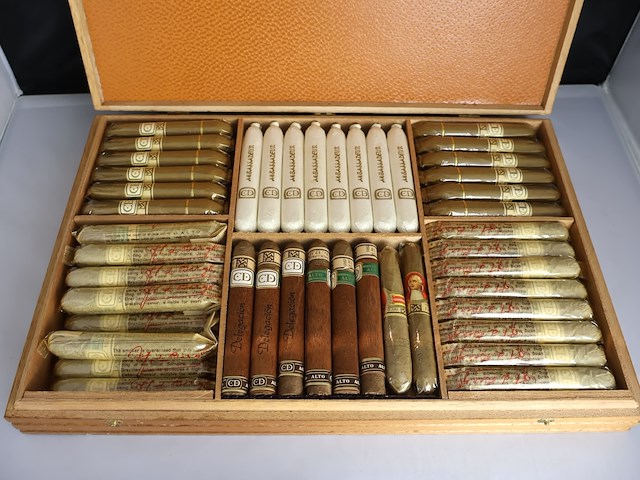 Corps diplomatique (2 dozen) - afbeelding 2 van  4