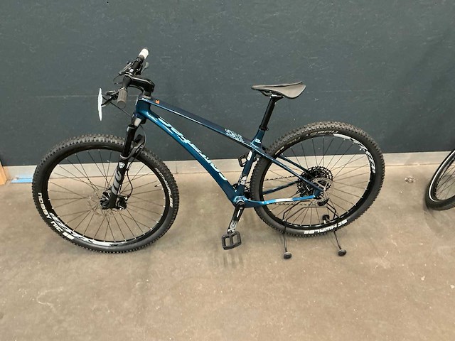 Corratec revolution bow elite mountainbike - afbeelding 2 van  6
