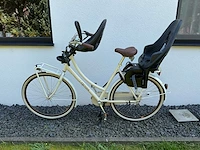 Cortina u4 ttansport met thule kinderzitjes damesfiets - afbeelding 1 van  9