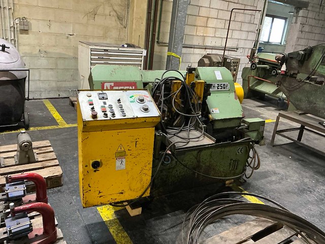 Cosen ah-250h bandzaagmachine - afbeelding 3 van  9