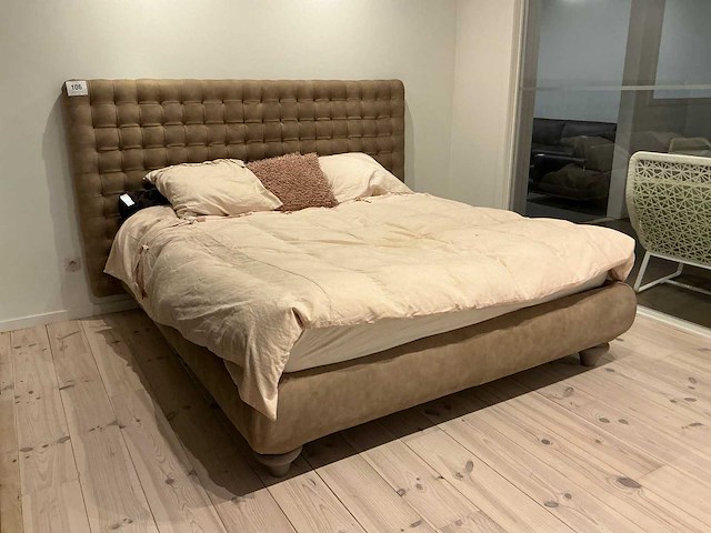 Cosy chocolat boxspring - afbeelding 1 van  10