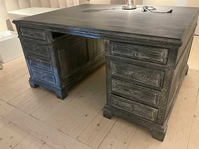 Cosy vintagelook notarisbureau - afbeelding 2 van  9