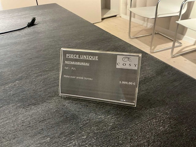 Cosy vintagelook notarisbureau - afbeelding 9 van  9