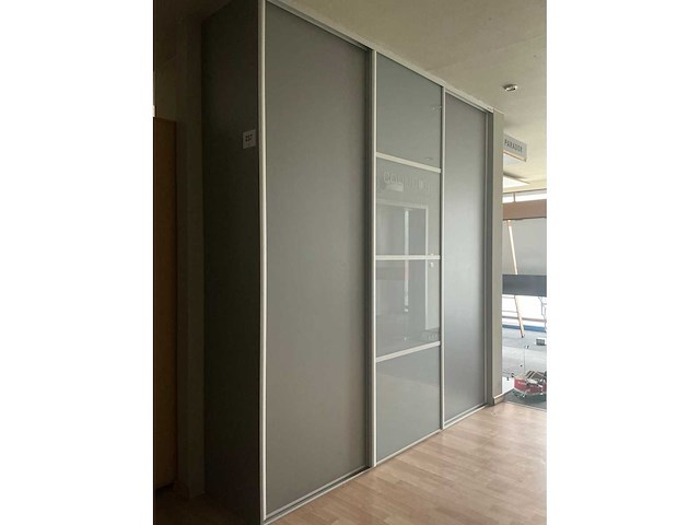 Coulidoor inbouw dressing kleerkast - afbeelding 1 van  3