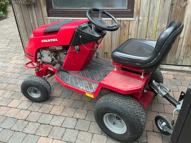 Countax tuintractor met kipkar - afbeelding 15 van  19