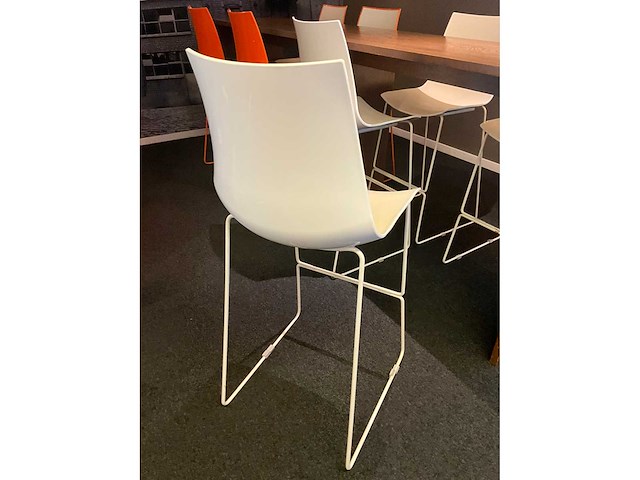 C&p barkruk (4x) + hoge tafel - afbeelding 4 van  8