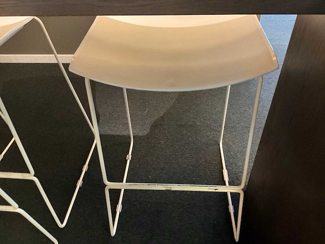 C&p barkruk (4x) + hoge tafel - afbeelding 7 van  8