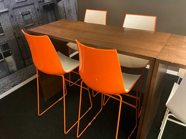 C&p barkruk (4x) + hoge tafel - afbeelding 1 van  8