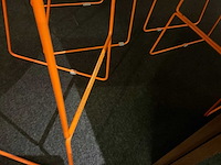 C&p barkruk (4x) + hoge tafel - afbeelding 5 van  8