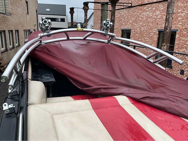 Cranchi speedboot incl trailer - 590h - vernieuwd interieur - afbeelding 13 van  46