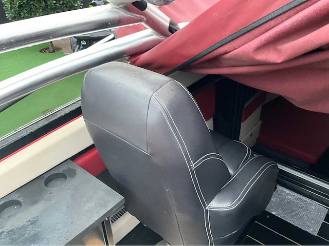 Cranchi speedboot incl trailer - 590h - vernieuwd interieur - afbeelding 19 van  46