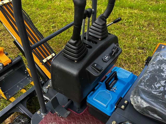 Crawler - 2026 - ht10 - minigraafmachine - afbeelding 7 van  7