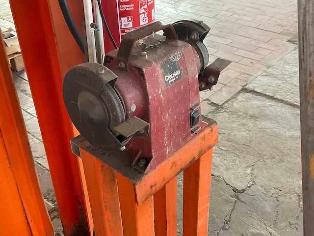 Creusen werkbankslijpmachine - afbeelding 1 van  1