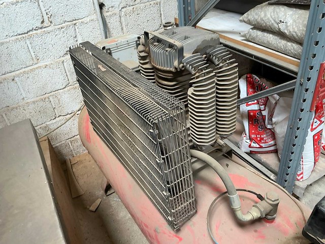Criko luchtcompressor - afbeelding 6 van  7