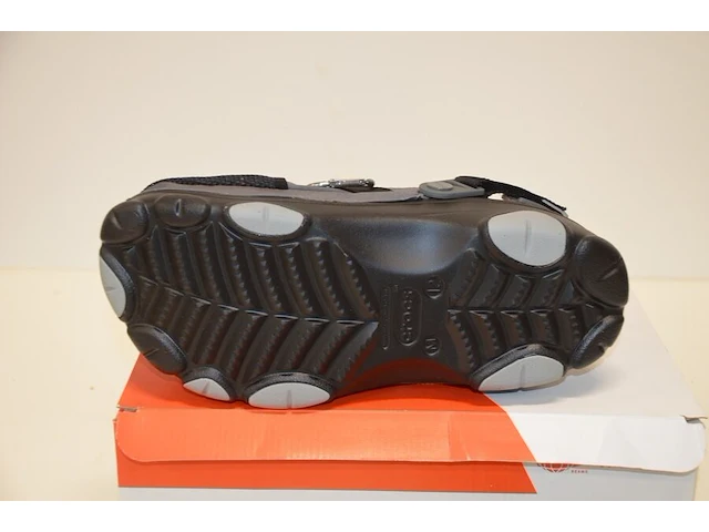 Crocs bespoke classic all terrain beams outdoor grey black maat 46-47 nieuw in doos (2) - afbeelding 9 van  10