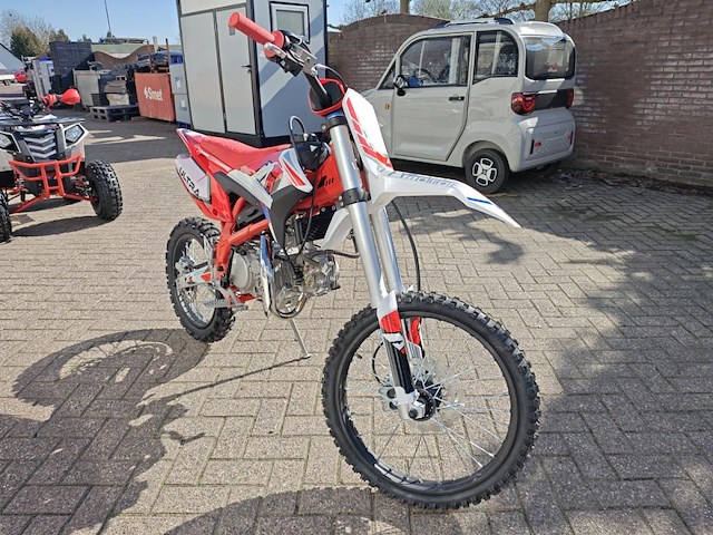 Crosmotor appollo thunder 150cc - afbeelding 15 van  18