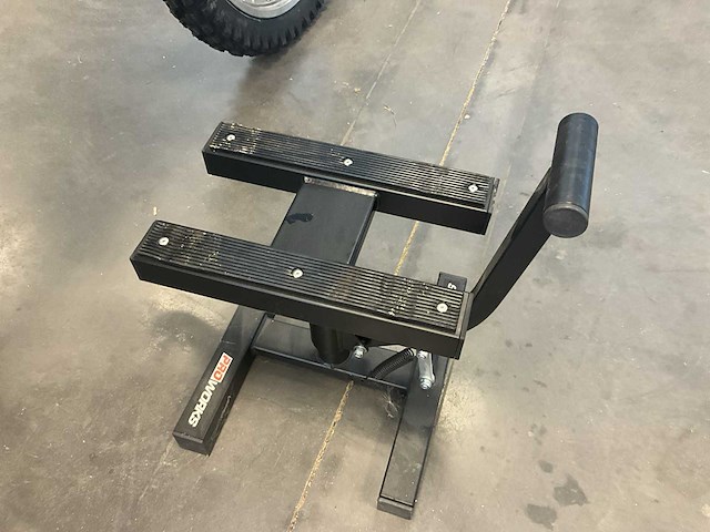 Crossmotor husqvarna 390cr - afbeelding 8 van  11