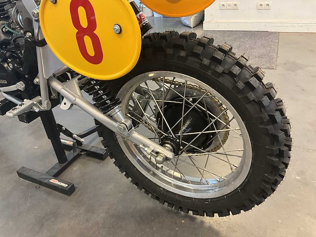 Crossmotor husqvarna 390cr - afbeelding 5 van  11