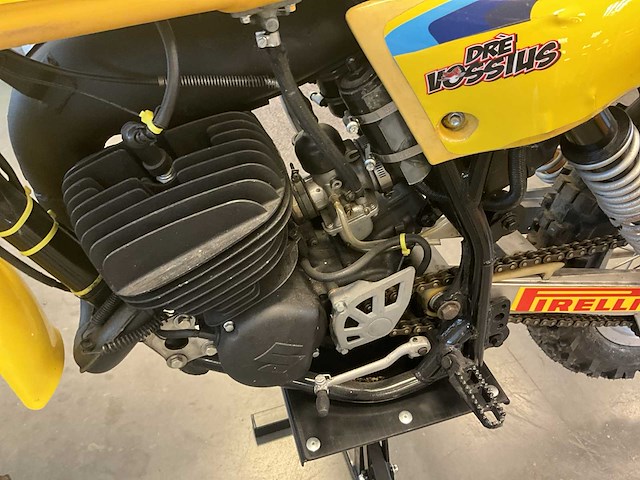 Crossmotor suzuki 125cc - afbeelding 4 van  11