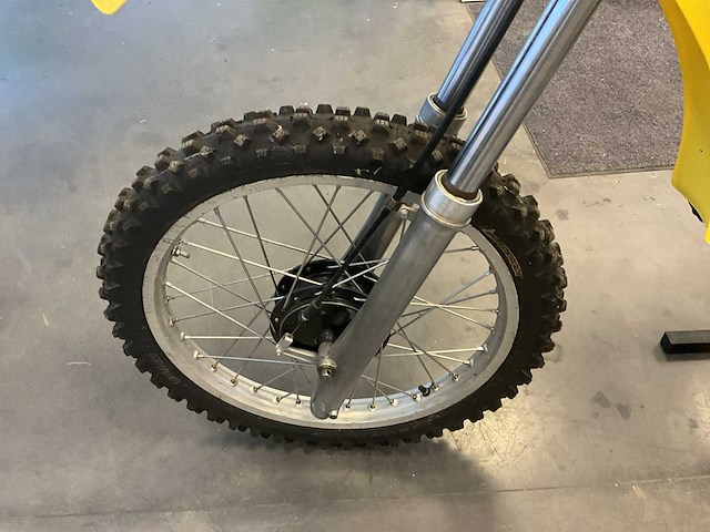 Crossmotor suzuki 125cc - afbeelding 5 van  11