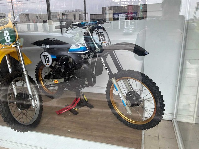 Crossmotor suzuki rm125 - afbeelding 7 van  10