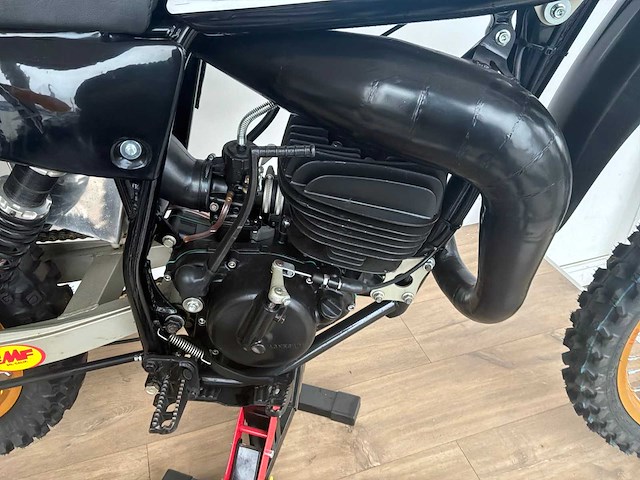 Crossmotor suzuki rm125 - afbeelding 9 van  10
