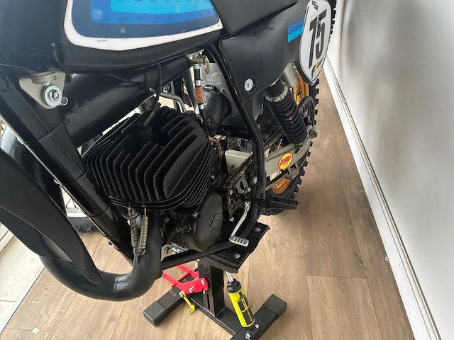 Crossmotor suzuki rm125 - afbeelding 10 van  10